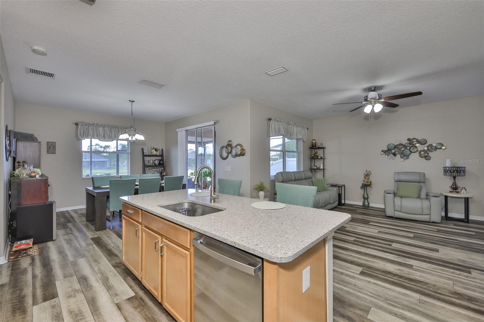 Image 12 of 53 For 507 Powder View Drive