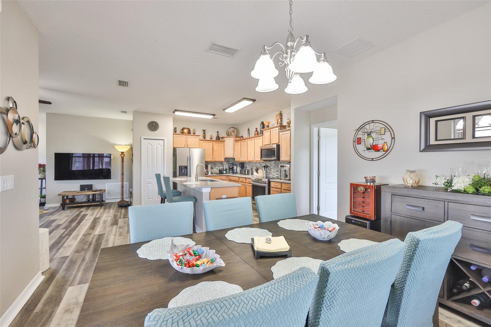 Image 15 of 53 For 507 Powder View Drive