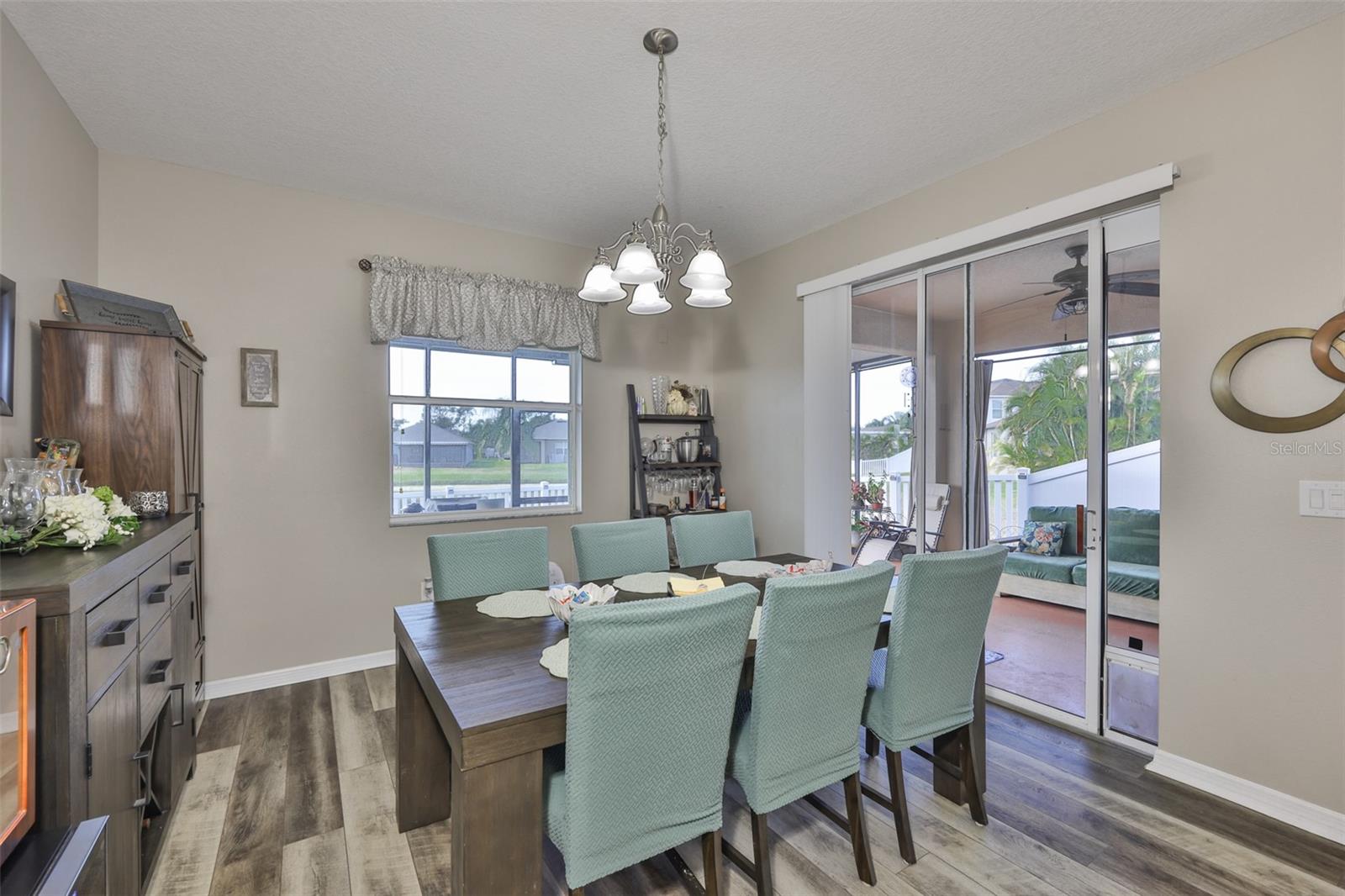 Image 16 of 53 For 507 Powder View Drive