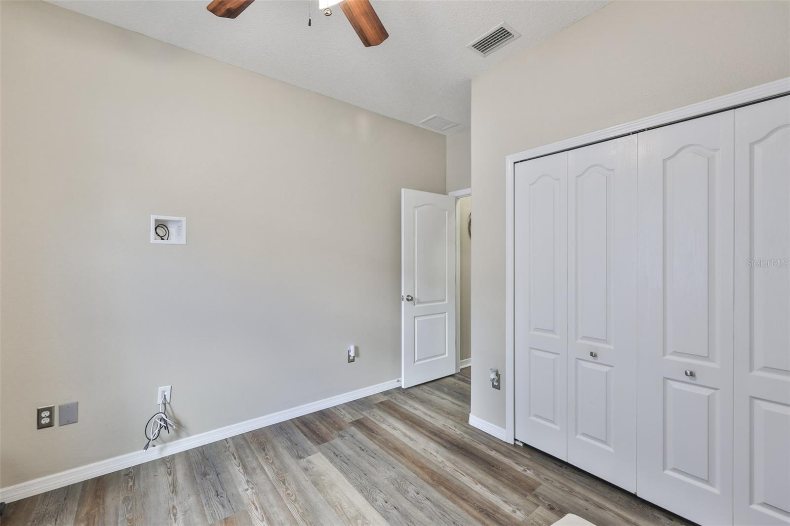 Image 24 of 53 For 507 Powder View Drive