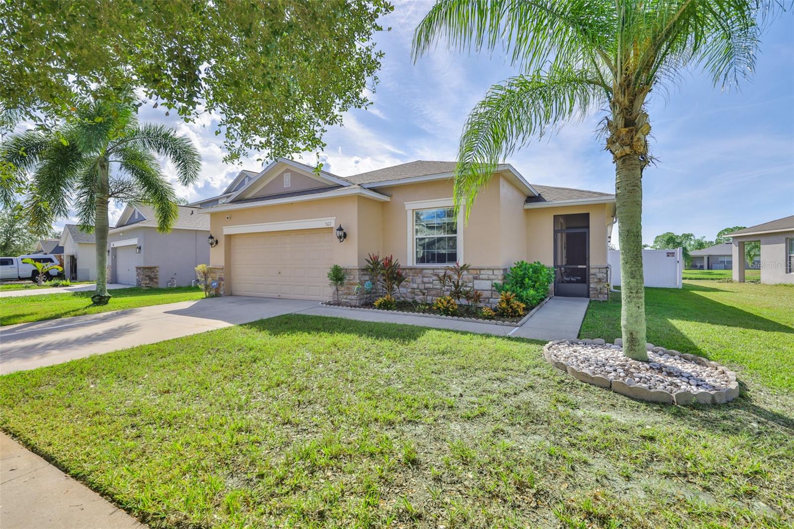 Image 3 of 53 For 507 Powder View Drive