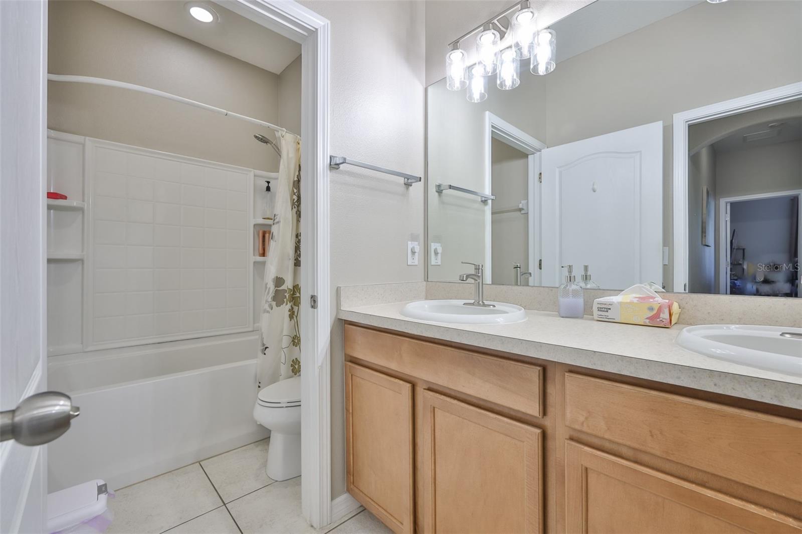 Image 31 of 53 For 507 Powder View Drive