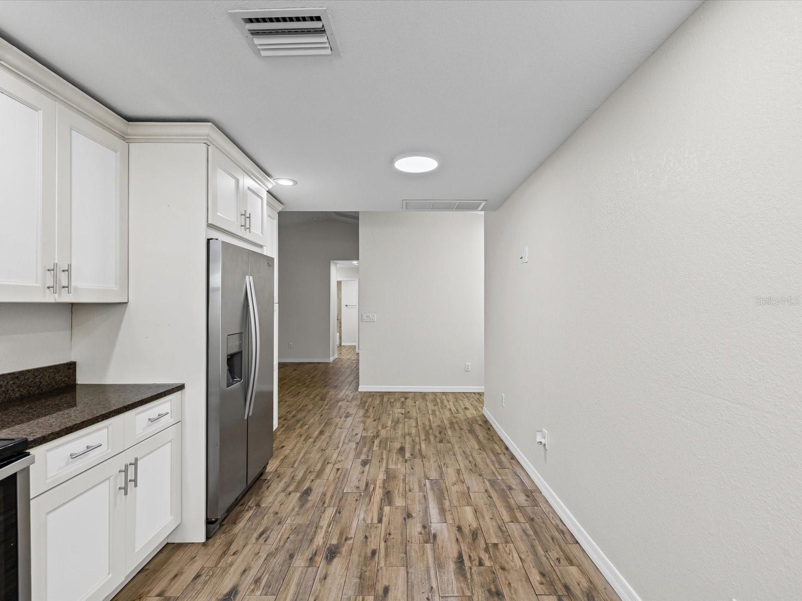 Image 6 of 40 For 1918 Montego Court