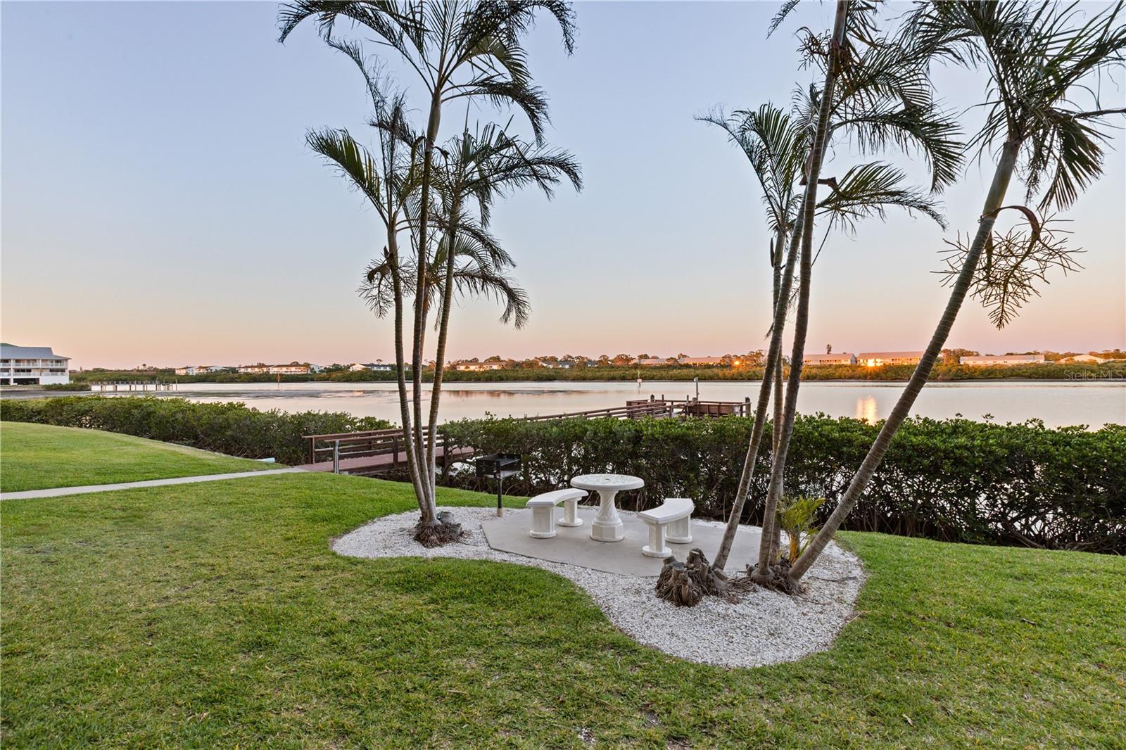 Image 35 of 42 For 19725 Gulf Boulevard 13