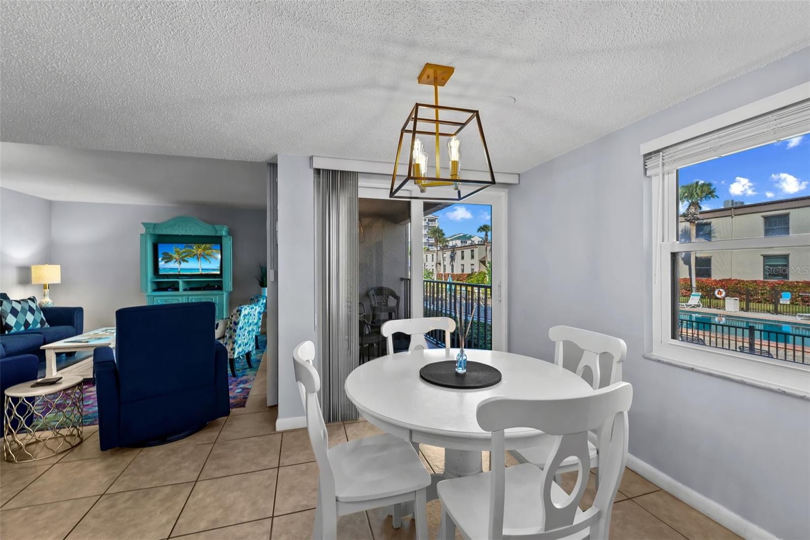 Image 7 of 42 For 19725 Gulf Boulevard 13