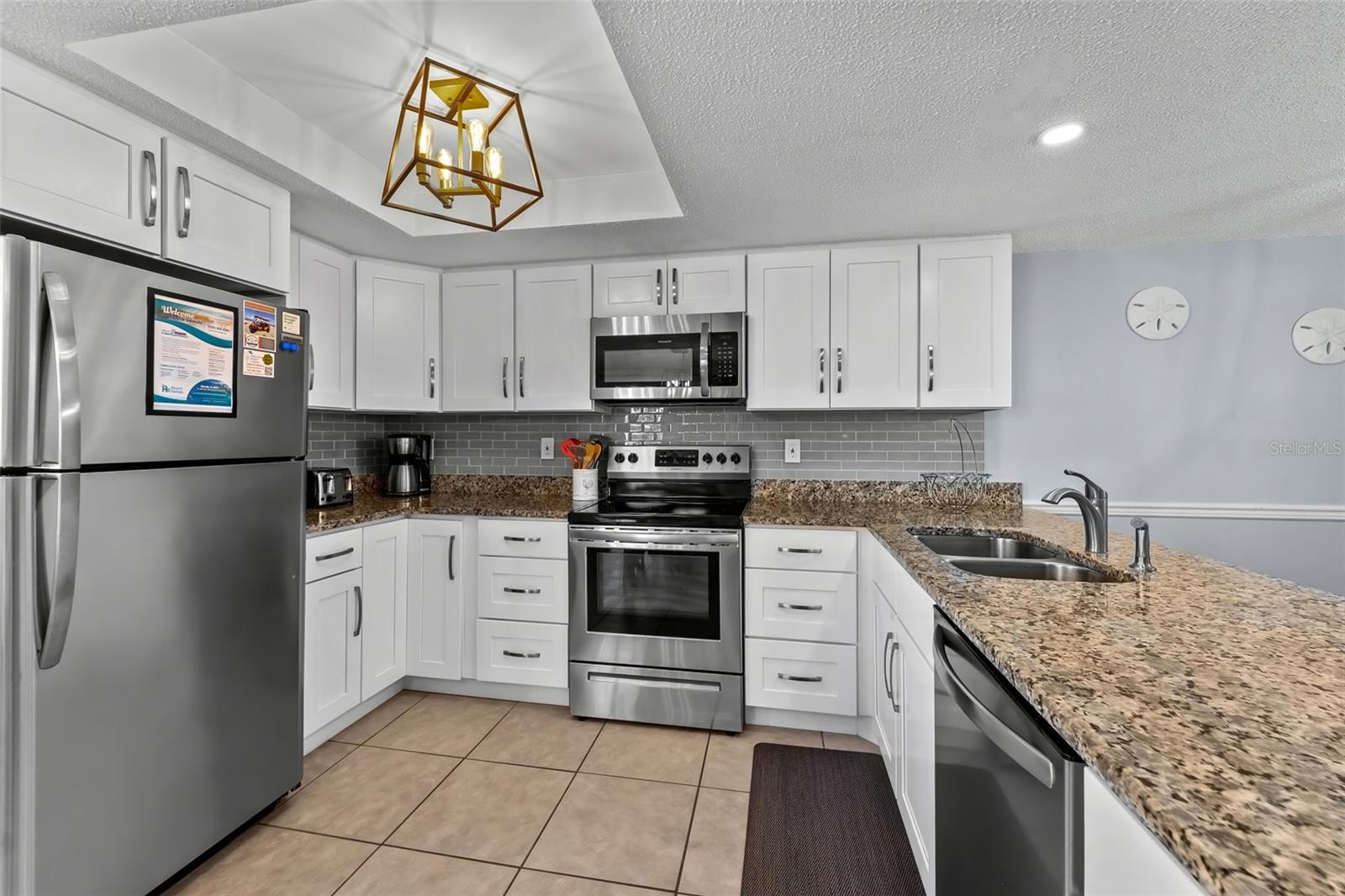 Image 8 of 42 For 19725 Gulf Boulevard 13