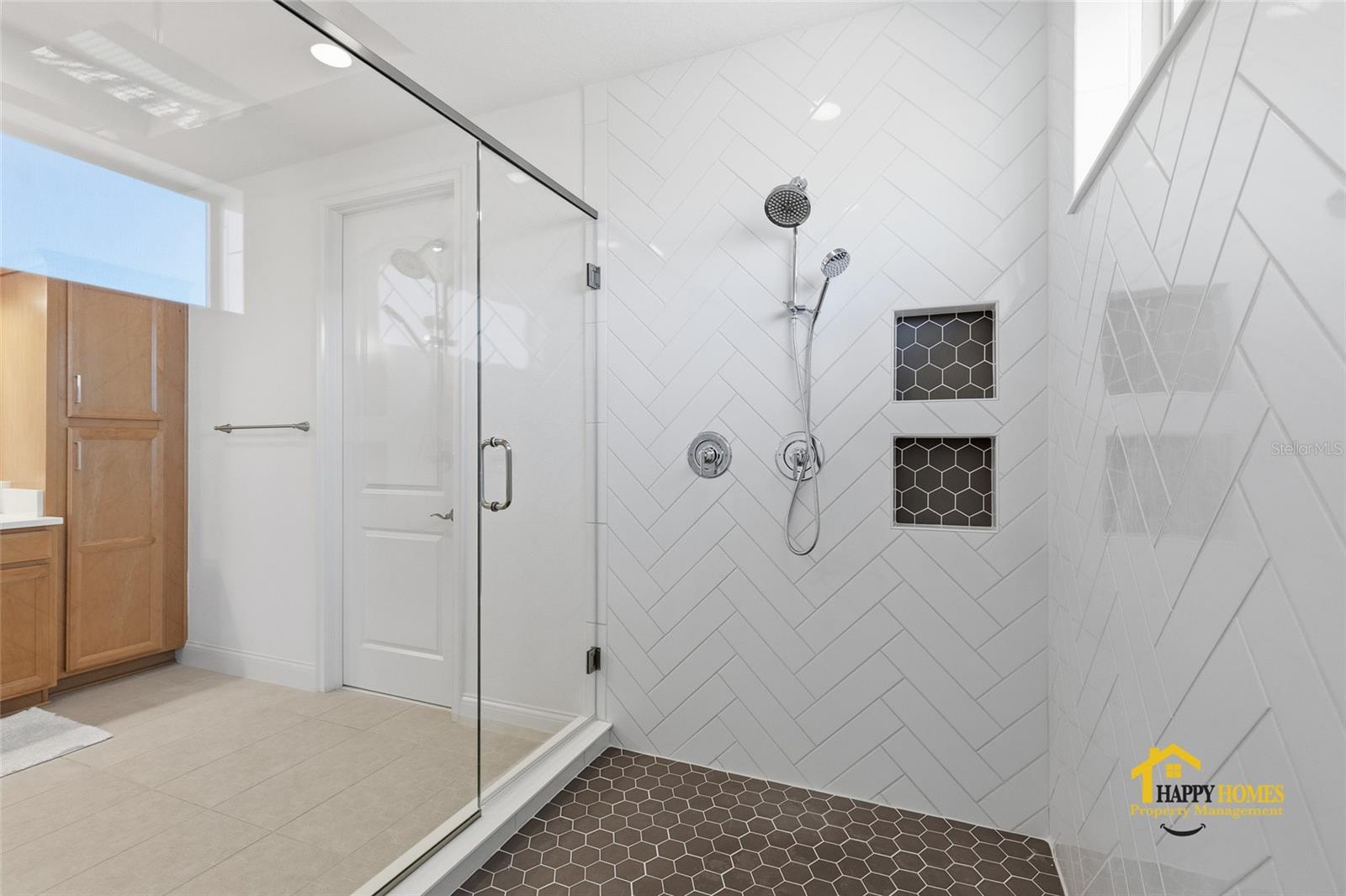 Image 27 of 52 For 10254 Beechwood Lane