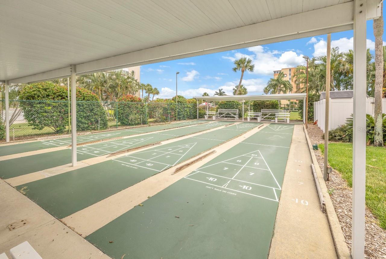 Image 19 of 26 For 7700 Sun Island Drive S 402