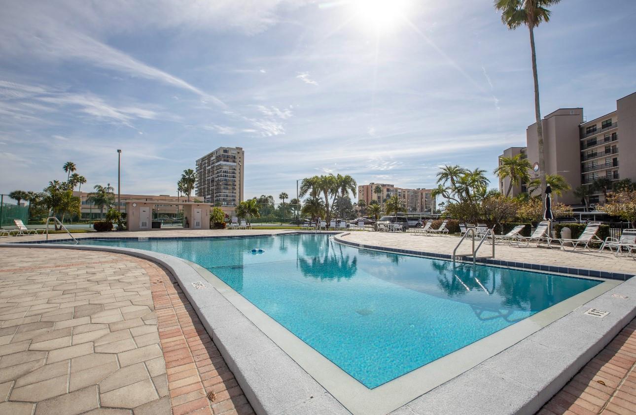 Image 26 of 26 For 7700 Sun Island Drive S 402