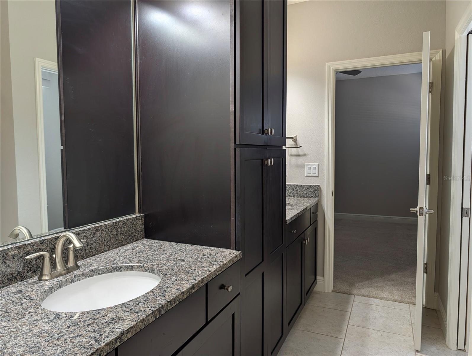 Image 14 of 39 For 10915 Charmwood Drive