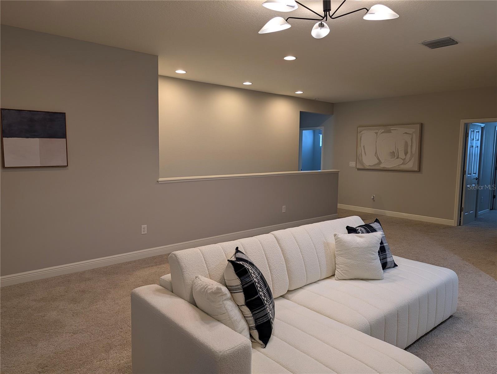 Image 23 of 39 For 10915 Charmwood Drive