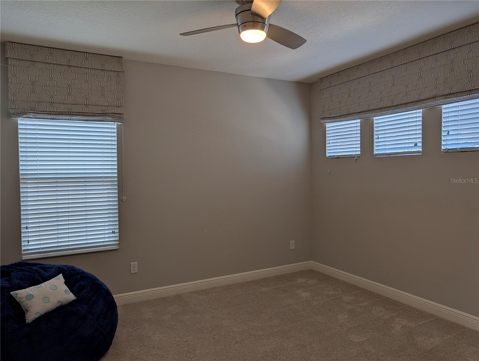 Image 27 of 39 For 10915 Charmwood Drive