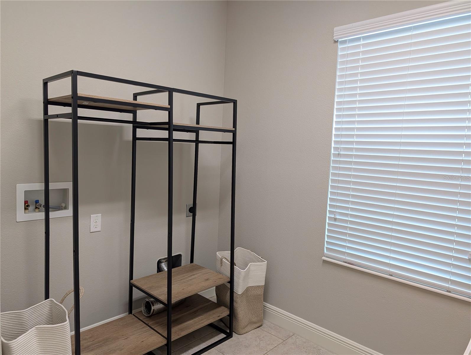 Image 30 of 39 For 10915 Charmwood Drive