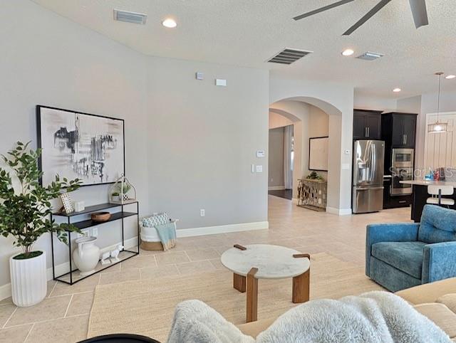 Image 4 of 39 For 10915 Charmwood Drive