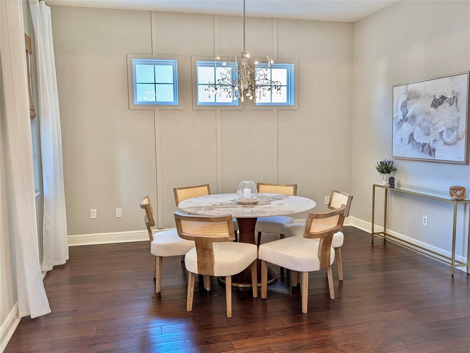 Image 8 of 39 For 10915 Charmwood Drive