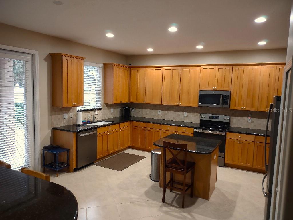 Image 5 of 49 For 14608 Stonebriar Way