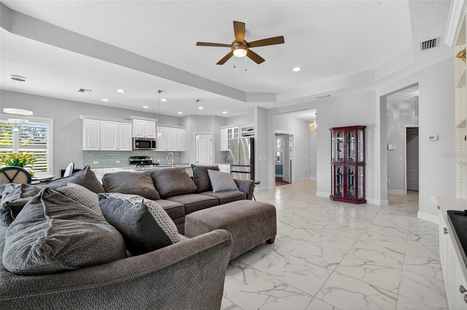 Image 17 of 88 For 10915 Blue Magnolia Lane