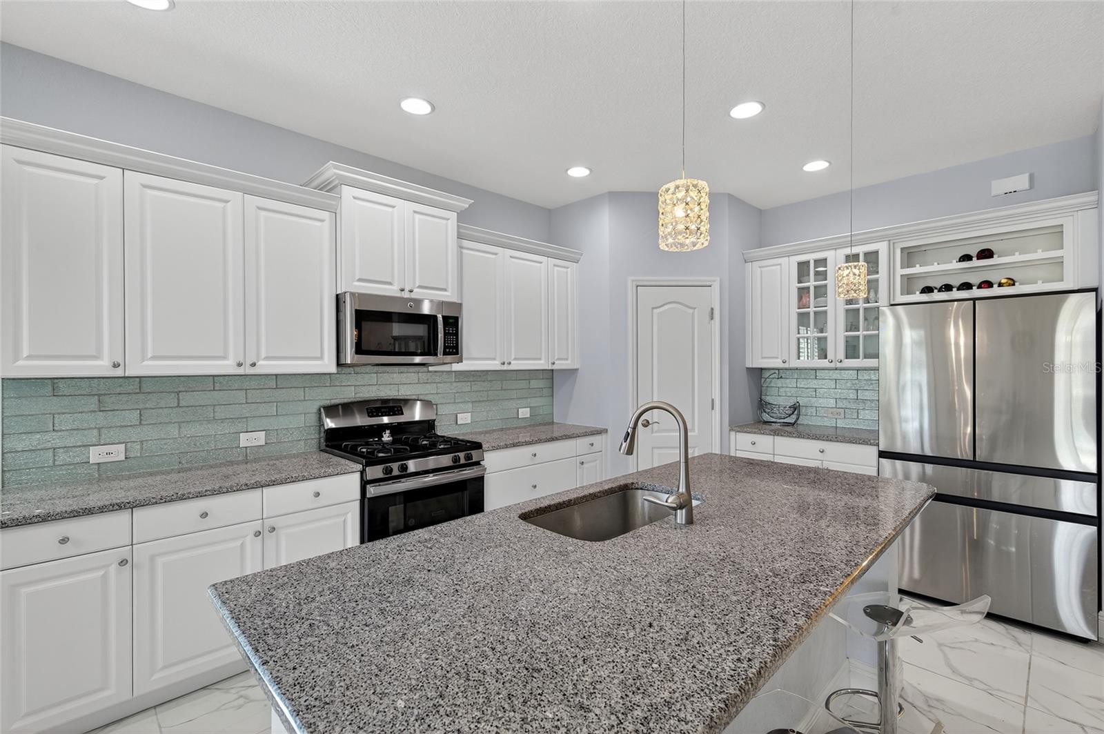 Image 24 of 88 For 10915 Blue Magnolia Lane