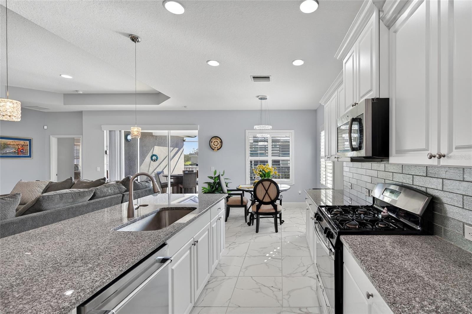 Image 28 of 88 For 10915 Blue Magnolia Lane