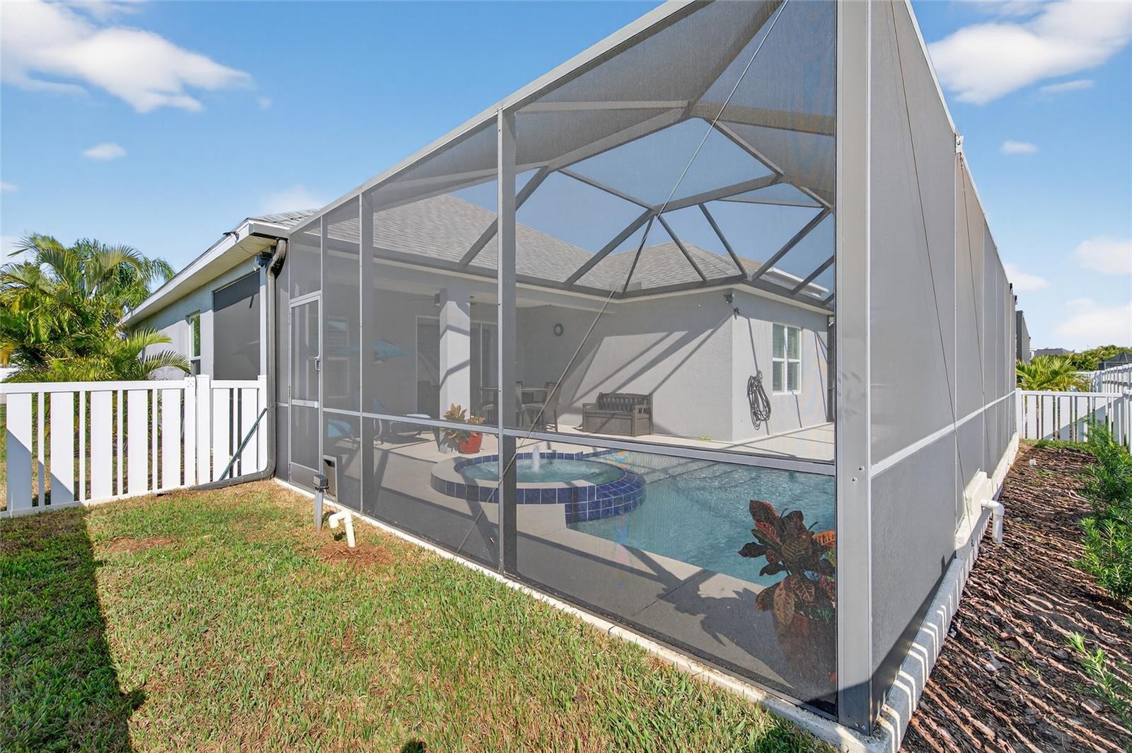 Image 65 of 88 For 10915 Blue Magnolia Lane