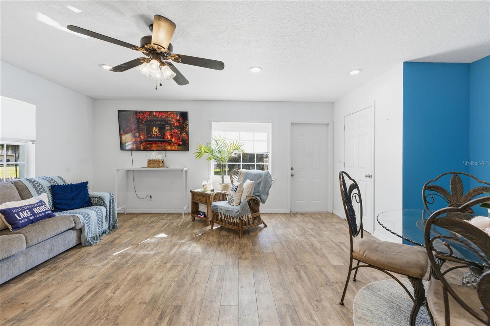 Image 23 of 44 For 206 Hunting Lodge Drive