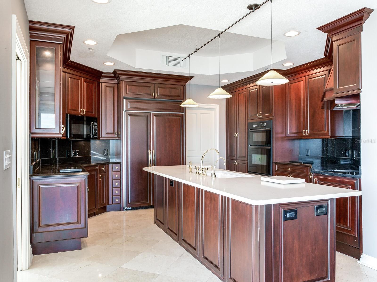 Image 18 of 68 For 3507 Bayshore Boulevard 1202