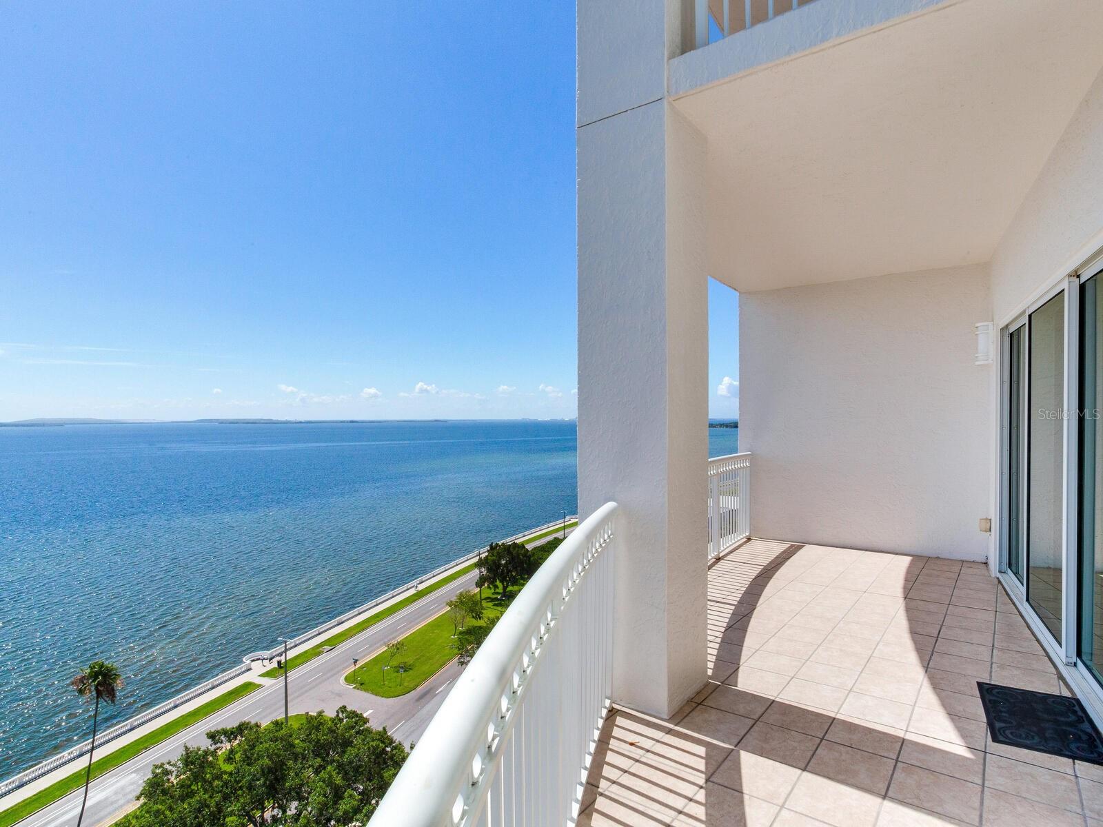 Image 46 of 68 For 3507 Bayshore Boulevard 1202