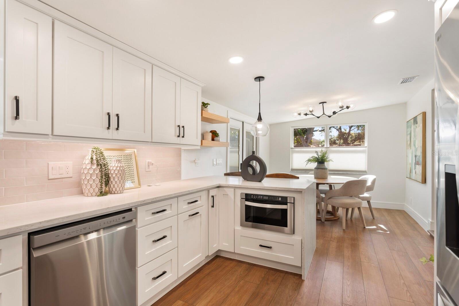 Image 11 of 35 For 3123 La Salle Street