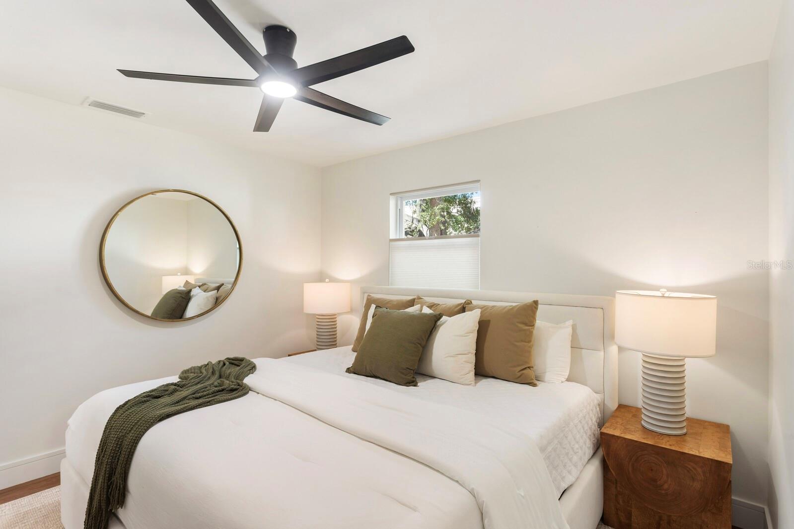 Image 16 of 35 For 3123 La Salle Street