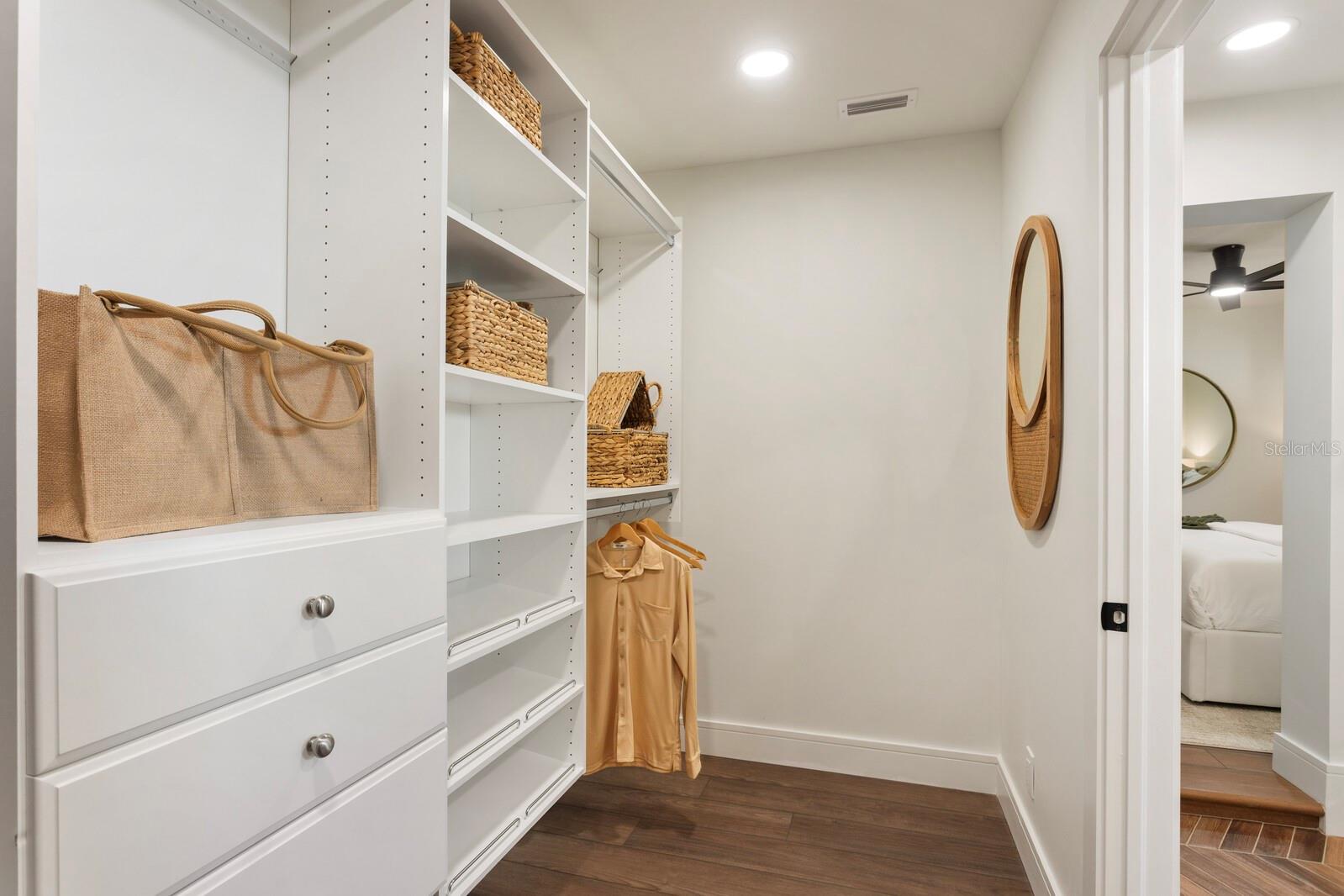 Image 20 of 35 For 3123 La Salle Street