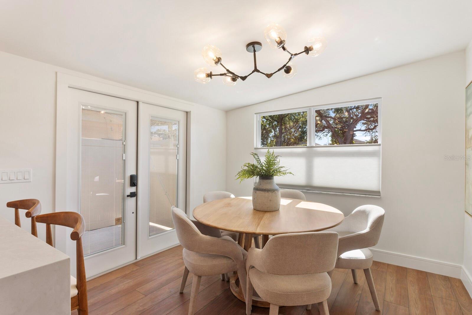 Image 5 of 35 For 3123 La Salle Street