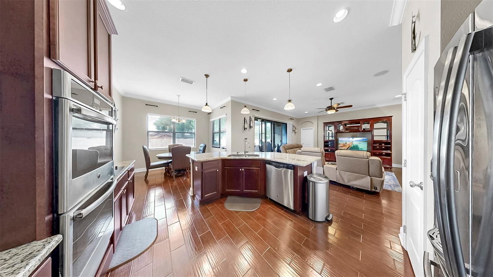 Image 2 of 50 For 5324 Moon Shell Drive