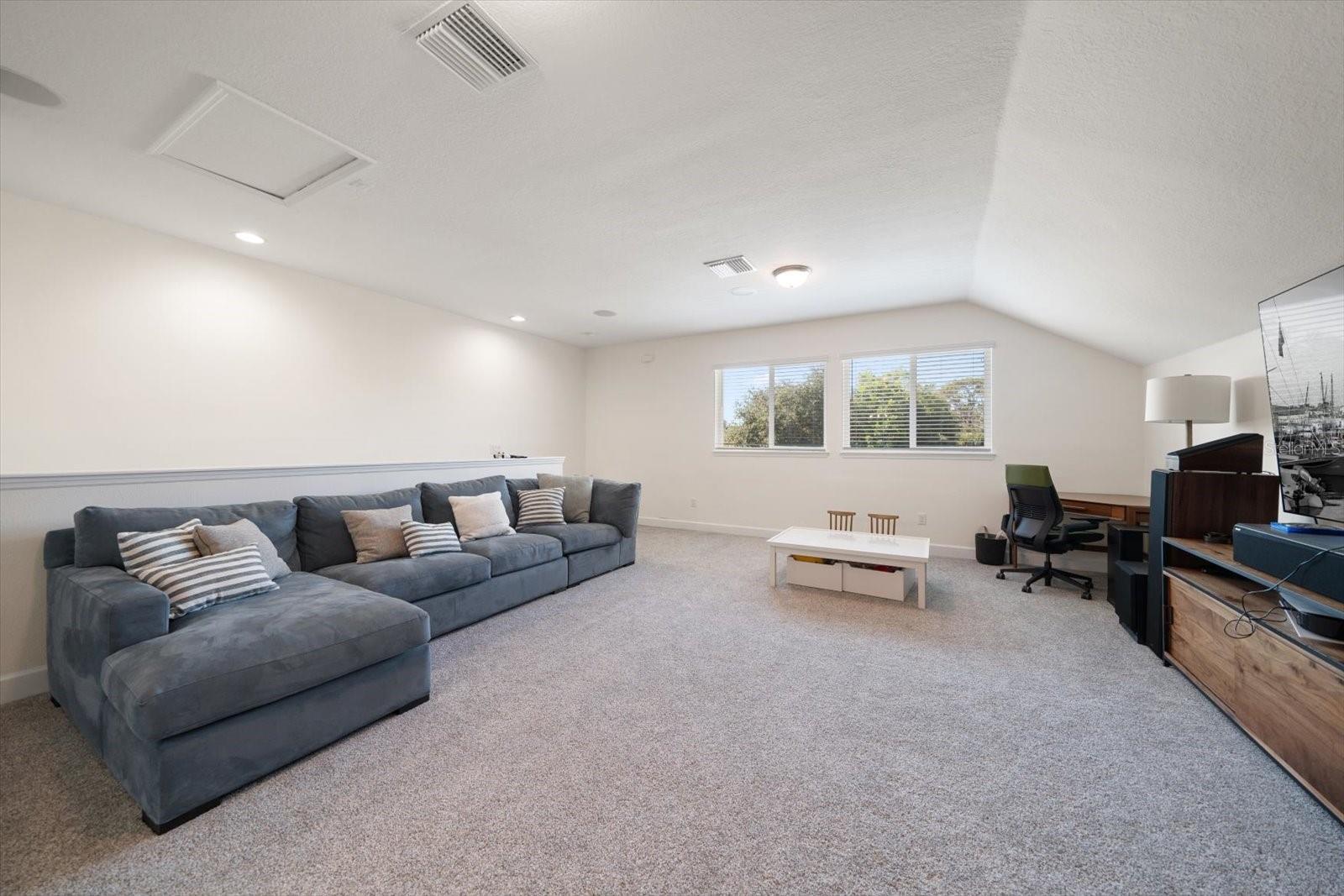 Image 40 of 68 For 1454 Aberdeen Oaks Drive