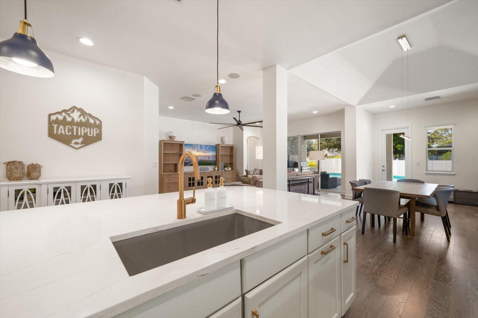 Image 6 of 68 For 1454 Aberdeen Oaks Drive