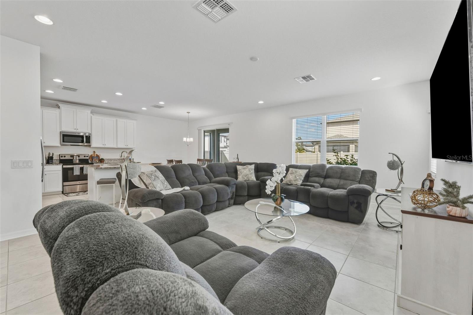 Image 7 of 31 For 2876 Misty Marble Drive