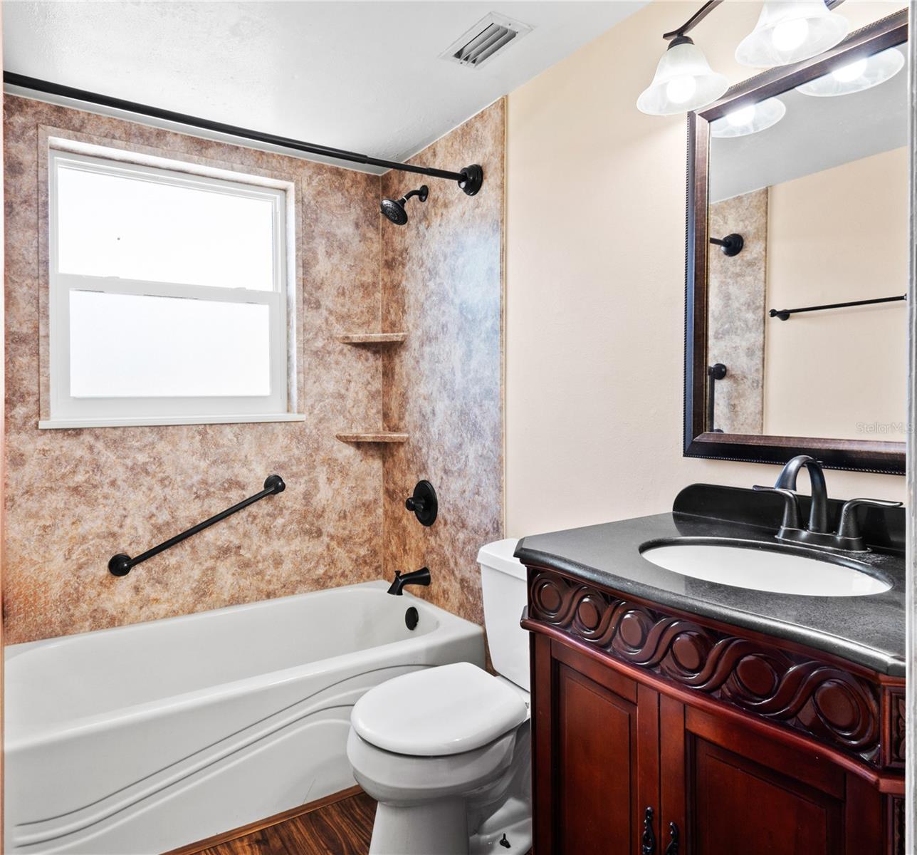 Image 18 of 37 For 771 Murphy Avenue N