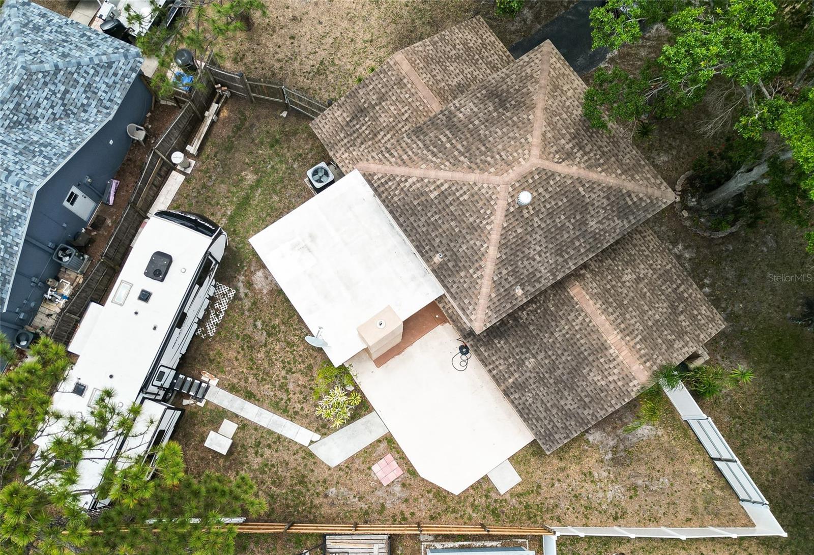 Image 36 of 37 For 771 Murphy Avenue N