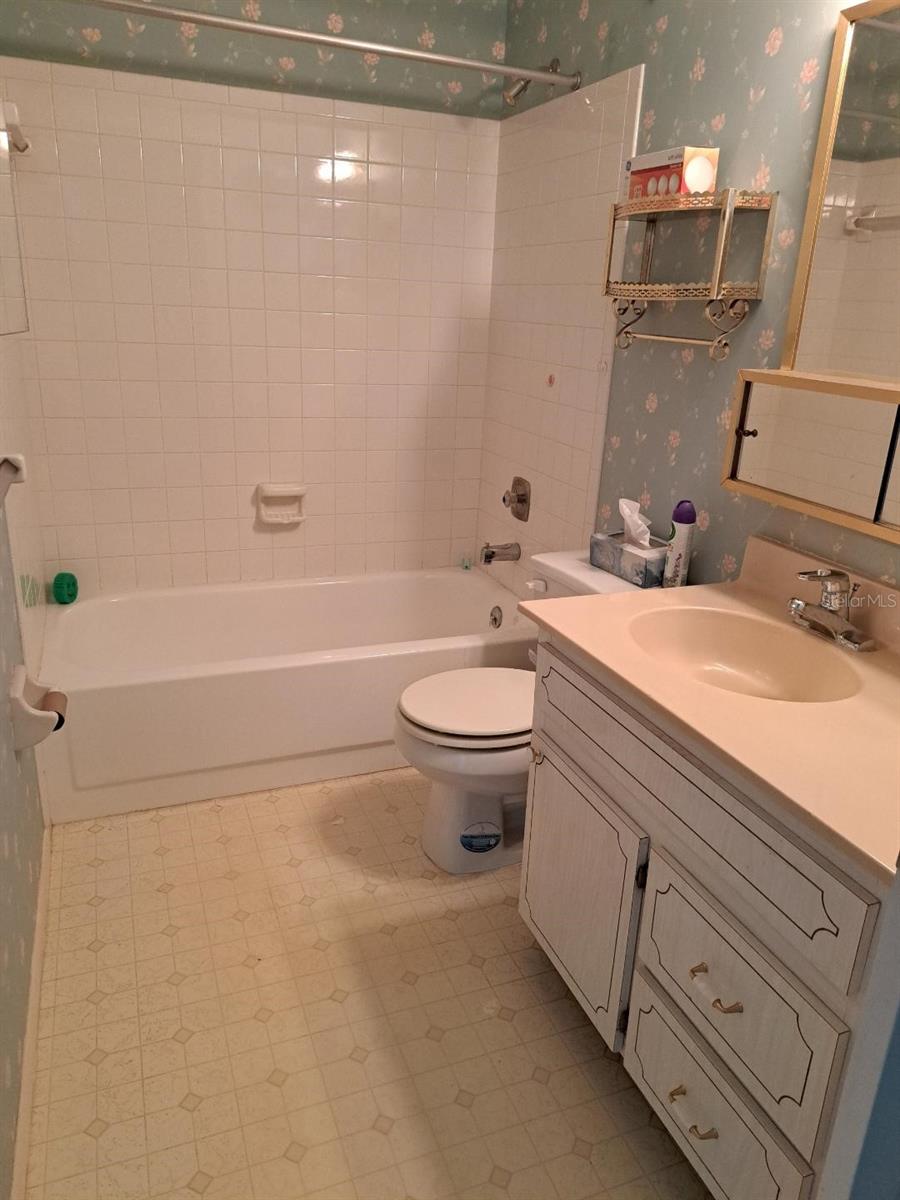 Image 15 of 18 For 7951 58th Avenue N 208