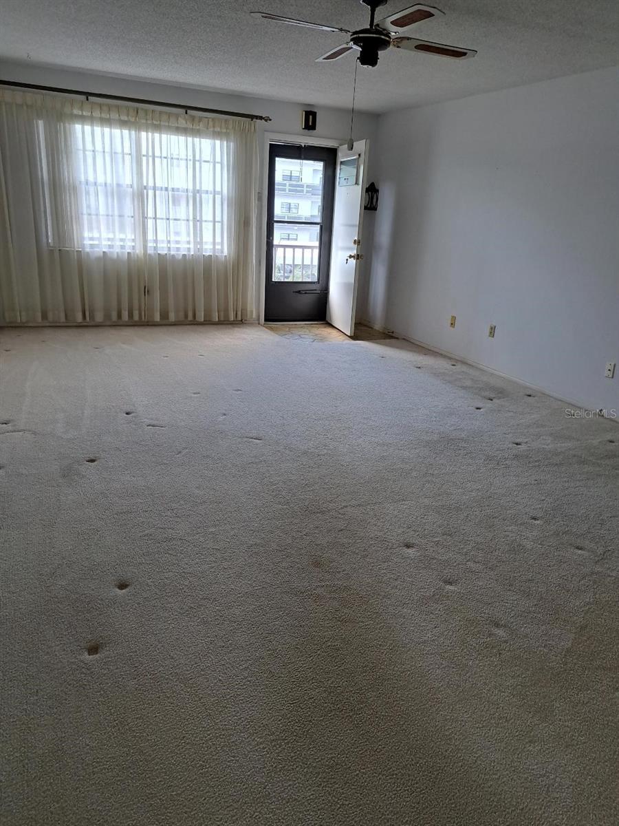 Image 3 of 18 For 7951 58th Avenue N 208