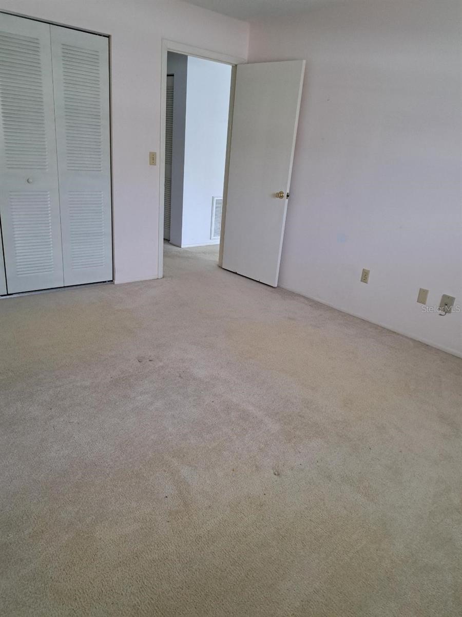 Image 6 of 18 For 7951 58th Avenue N 208