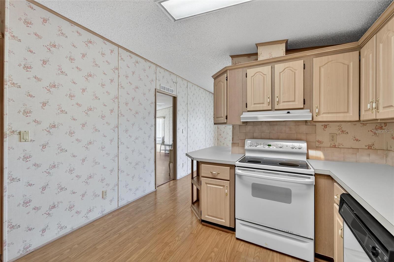 Image 19 of 91 For 1001 Starkey Road, Lot#355