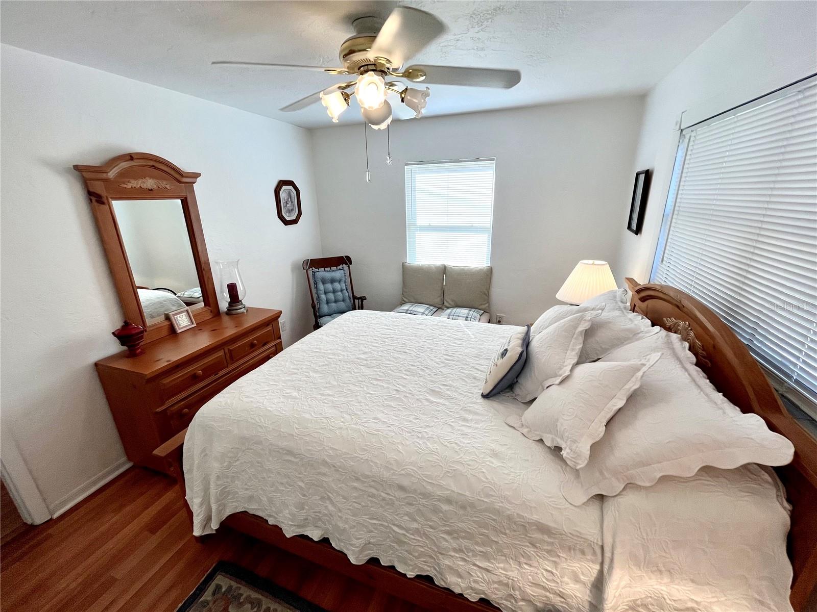 Image 14 of 51 For 7598 14th Street N