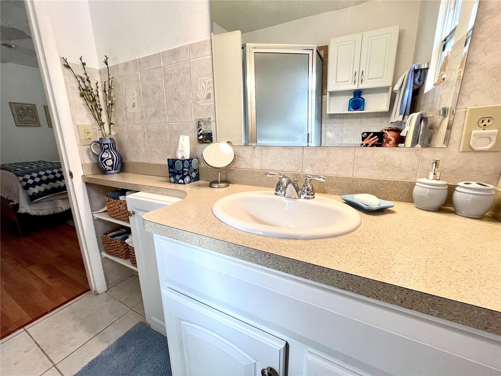 Image 32 of 51 For 7598 14th Street N