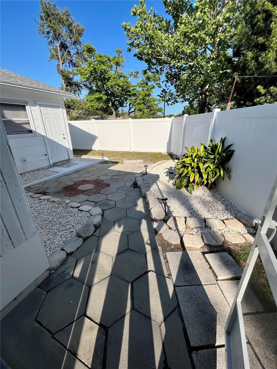 Image 35 of 51 For 7598 14th Street N