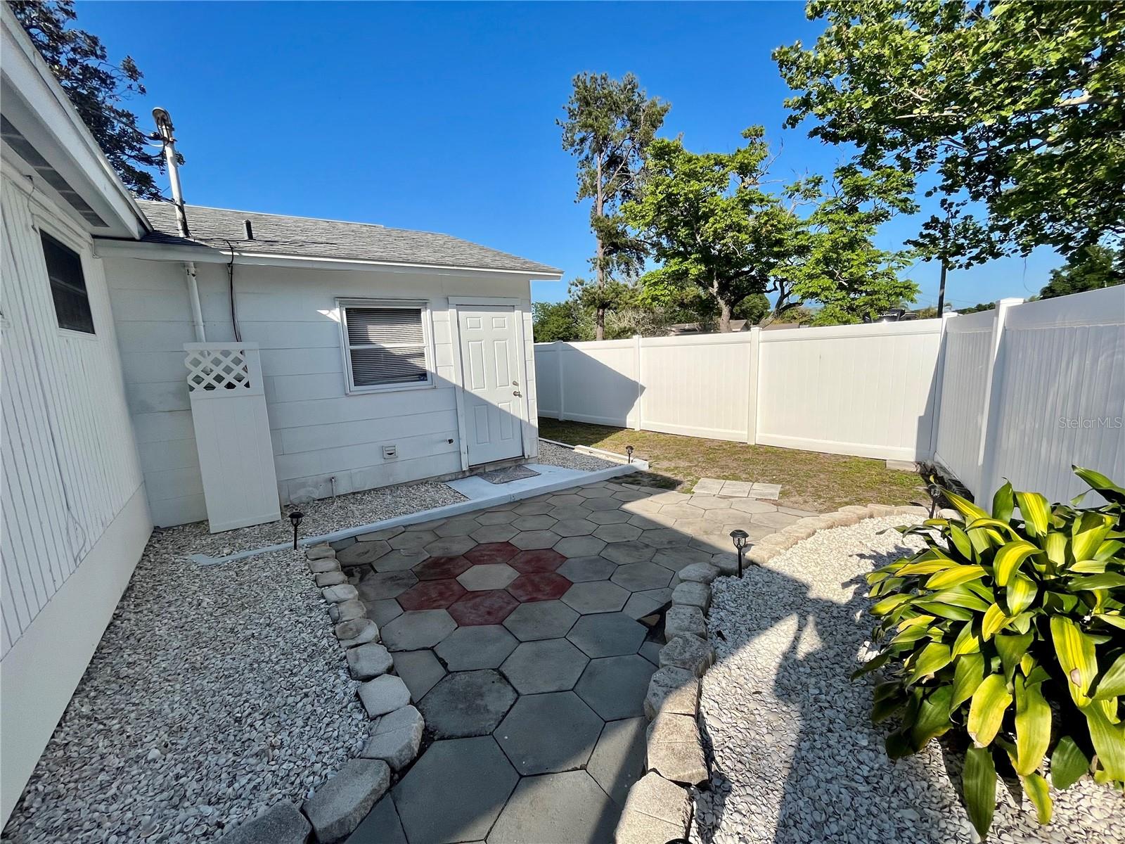 Image 37 of 51 For 7598 14th Street N