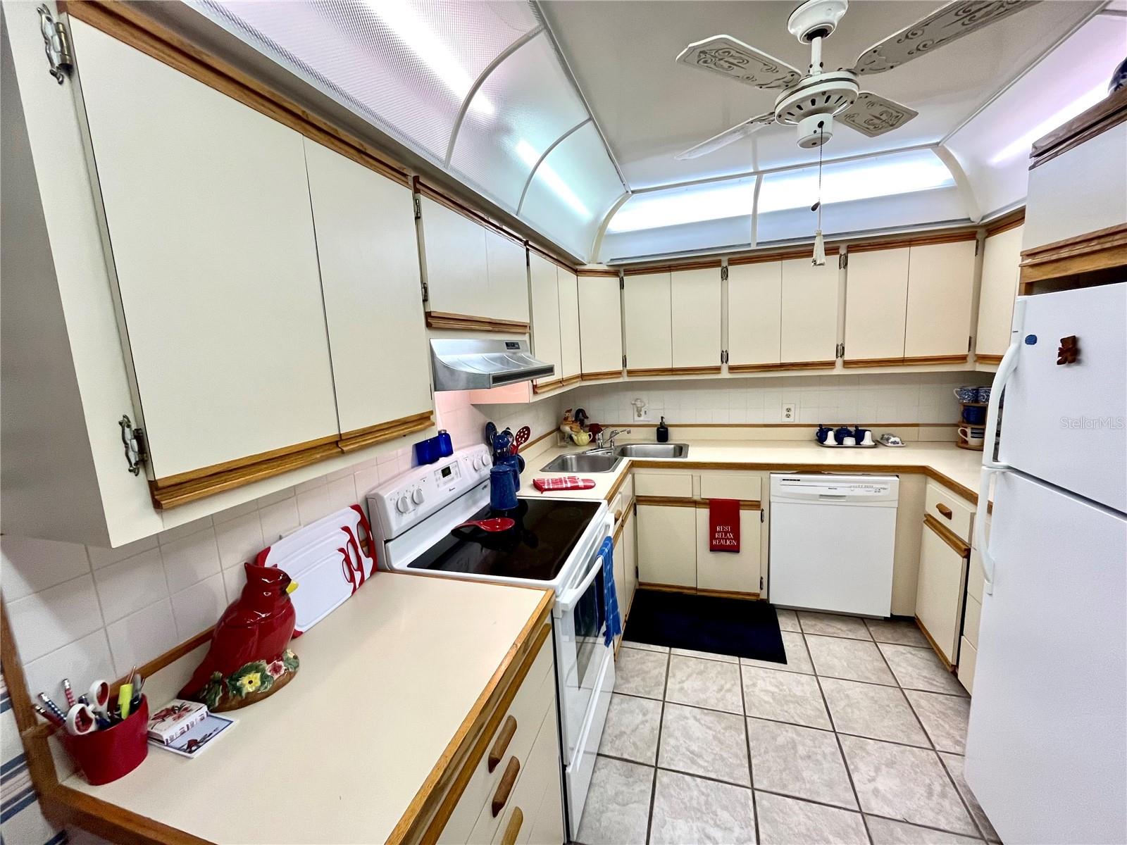 Image 47 of 51 For 7598 14th Street N