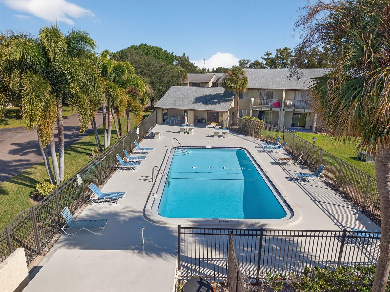 Image 38 of 40 For 4215 Bay Drive 1802f