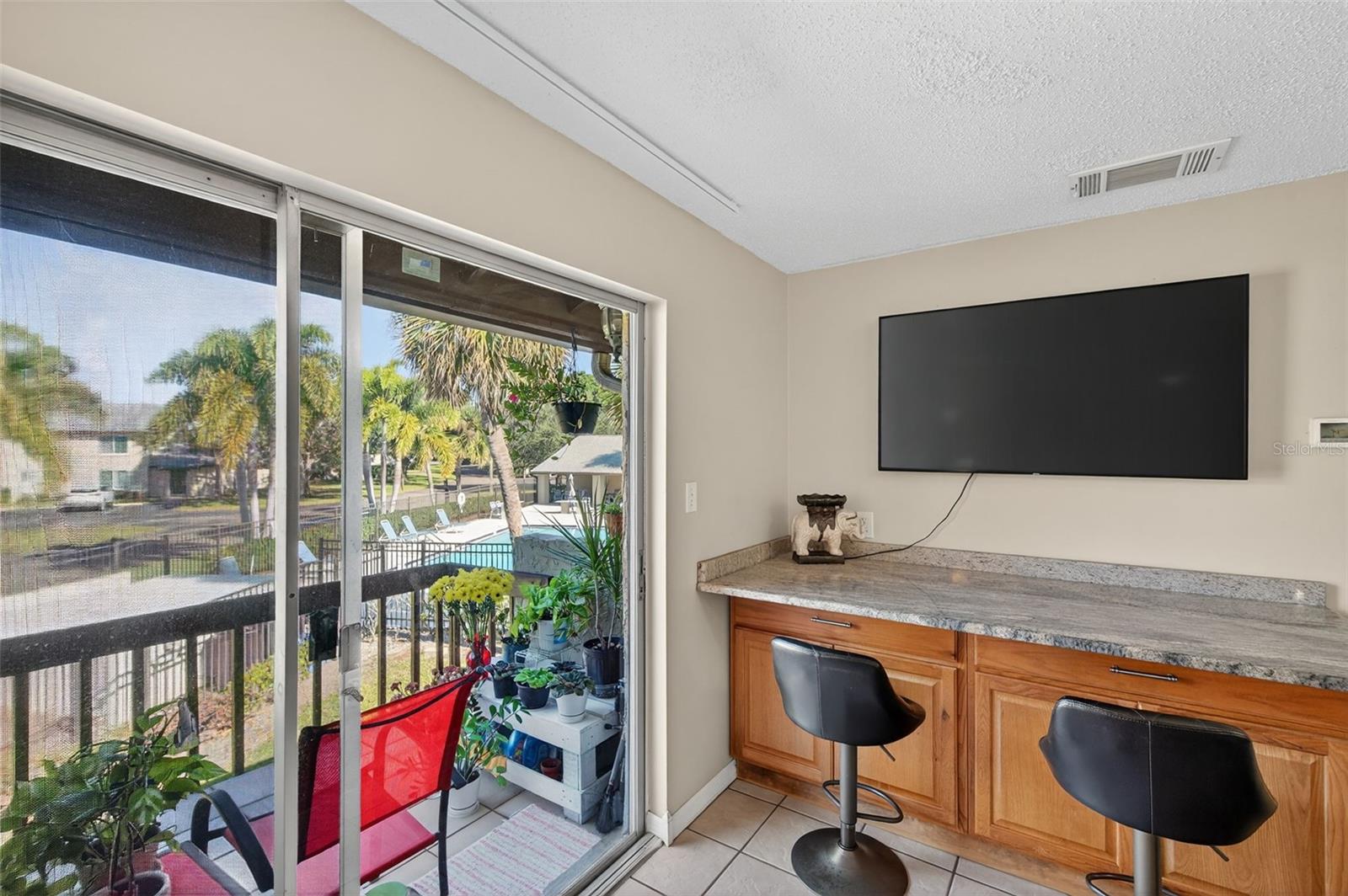 Image 8 of 40 For 4215 Bay Drive 1802f