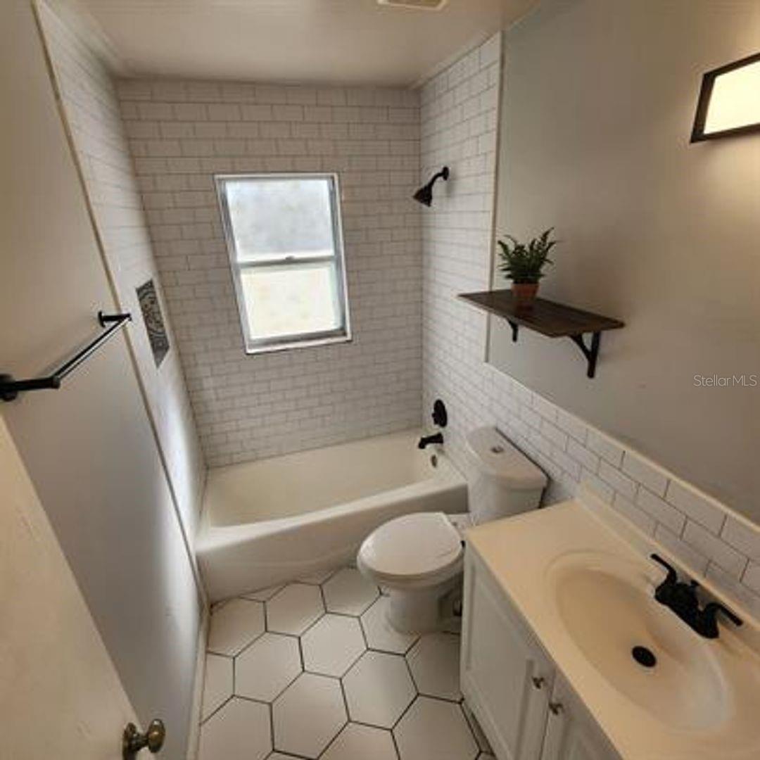 Image 11 of 13 For 5631 23rd Street W