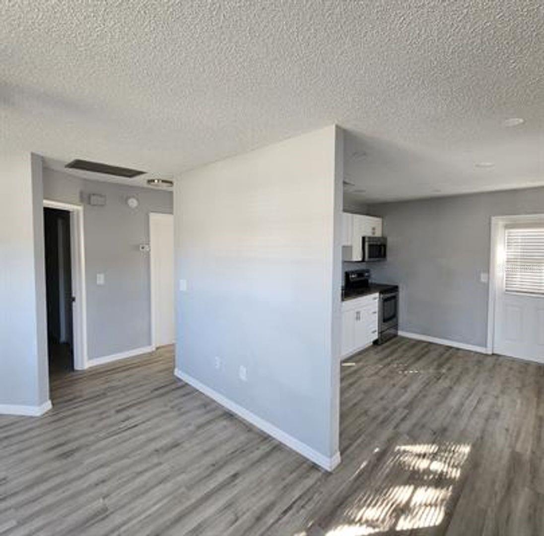 Image 6 of 13 For 5631 23rd Street W